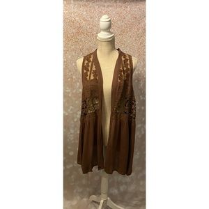 Umgee Lacey Layering Vest